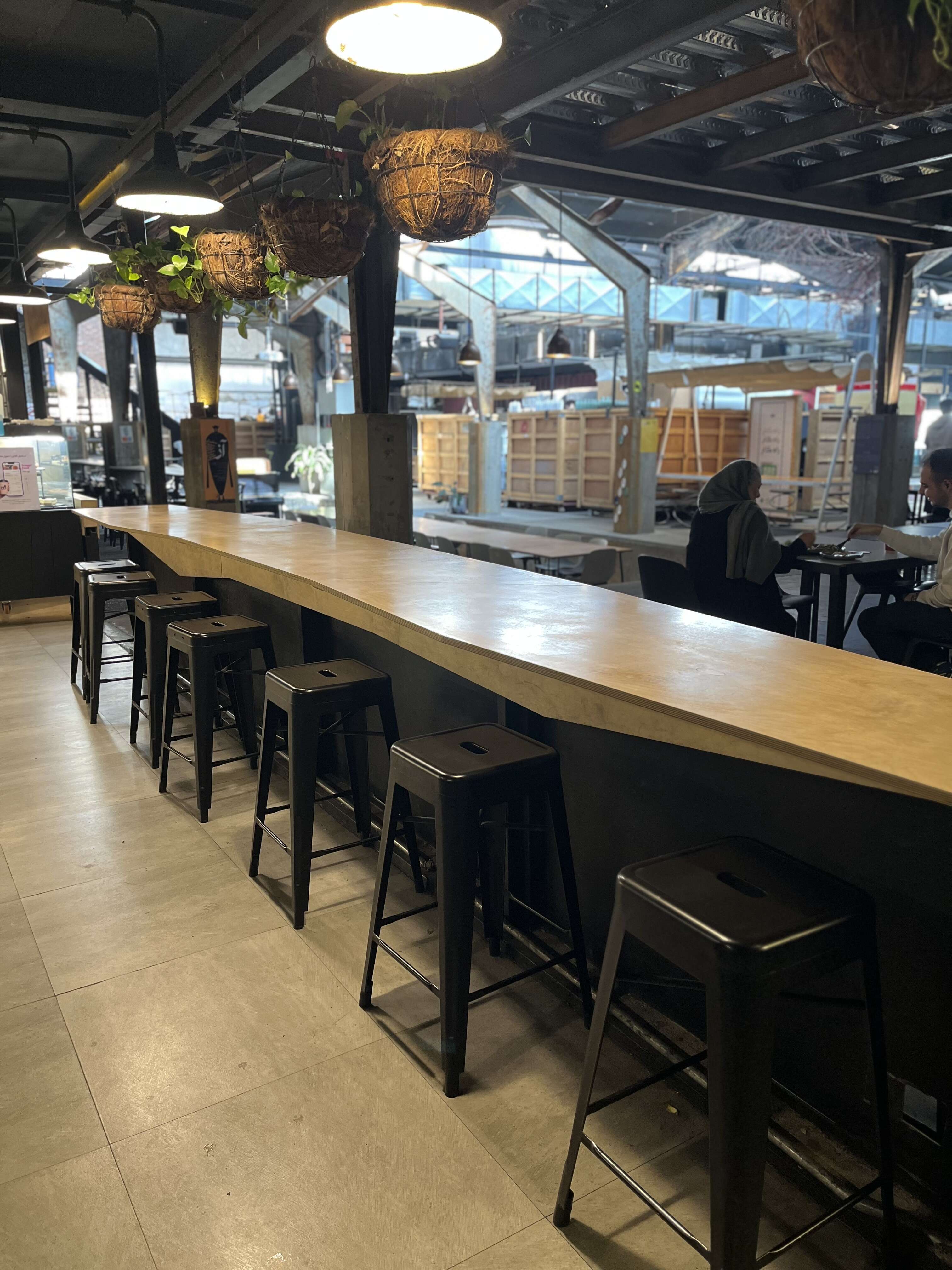 7o8 Social Table thumbnail 3